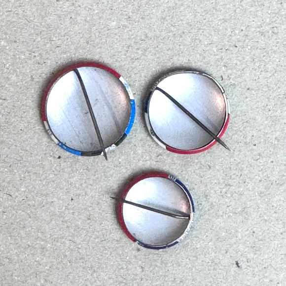 Politcal Pinback Buttons - Nixon & Kennedy - Picture 7 of 10